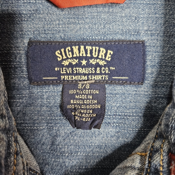 Levi's Signature Denim Chambray Long Sleeve Upcycled Shirt Button Front Unisex - Picture 3 of 13